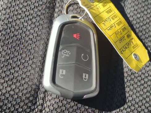 Used 2020 Ford Fusion SE FWD image 32