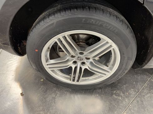 Used 2019 Porsche Macan image 16