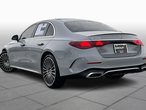 Used 2025 Mercedes-Benz E 350 4MATIC Sedan image 11