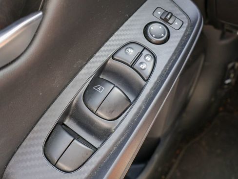 Certified 2025 Nissan Sentra SV image 16