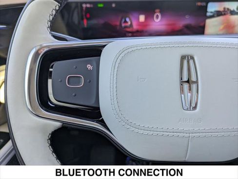 Used 2025 Lincoln Nautilus Black Label image 14