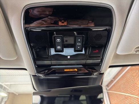 Used 2024 Land Rover Range Rover SE image 31