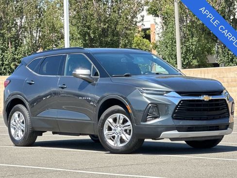 Used 2020 Chevrolet Blazer LT FWD image 2