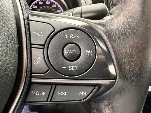 Used 2023 Toyota Camry SE w/ Cold Weather Package FWD image 30
