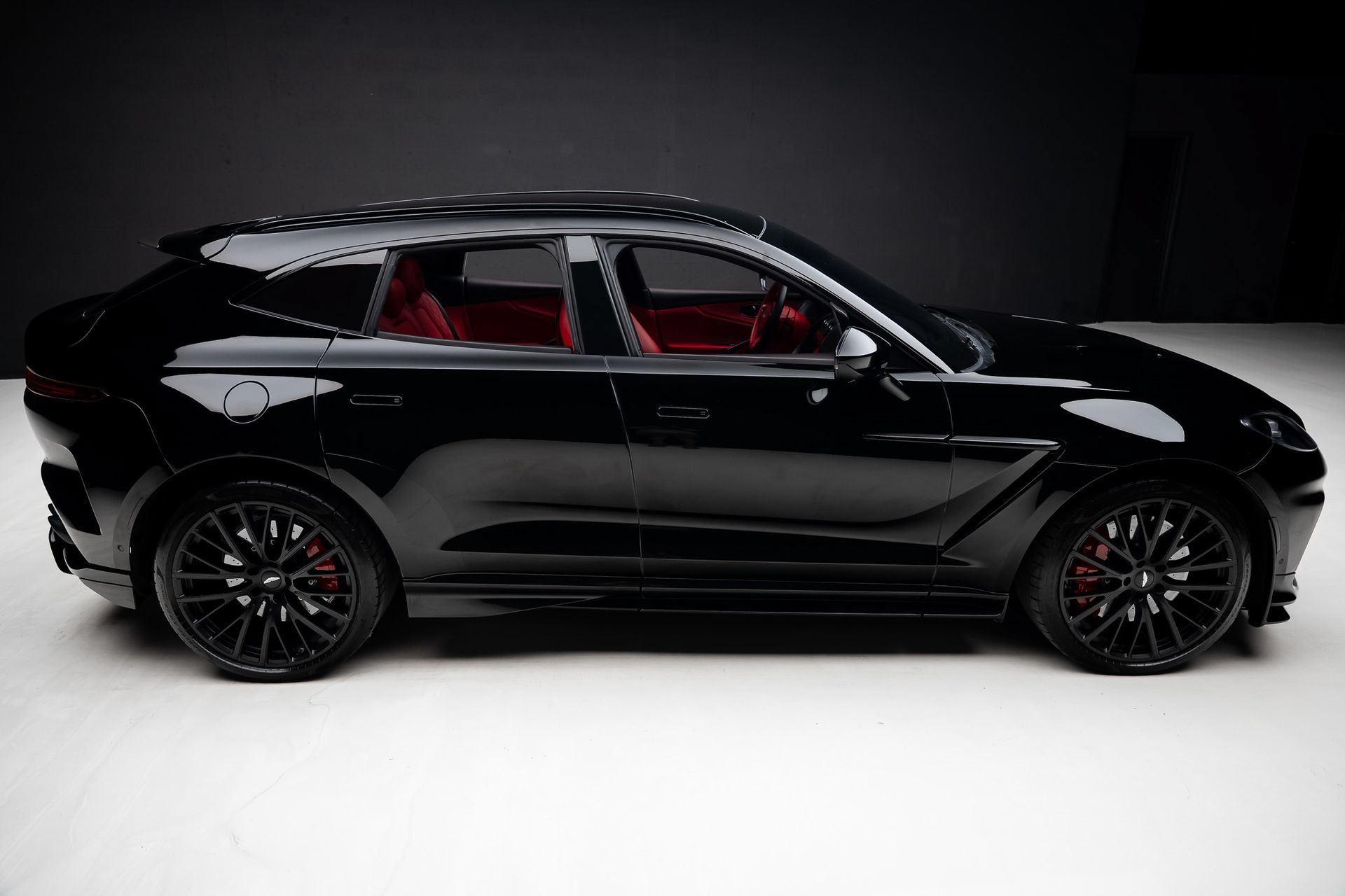 Used 2023 Aston Martin DBX 707 AWD/4WD image 33