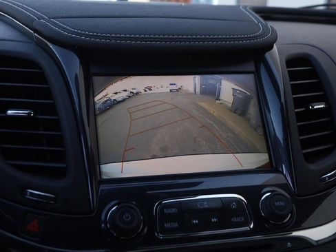 Used 2018 Chevrolet Impala Premier w/ Premier Confidence Package image 18