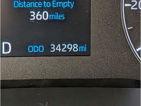 Used 2023 Toyota Corolla LE image 19