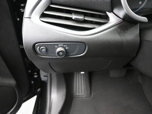 Used 2024 Chevrolet Malibu LT image 14