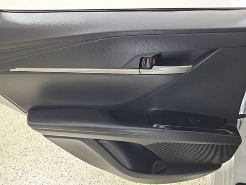 Used 2025 Toyota Camry SE FWD image 14