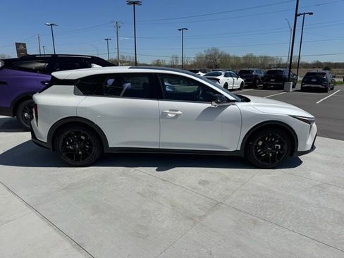 New 2026 Kia K4 GT-Line Turbo FWD image 2