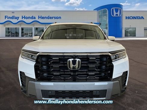 New 2026 Honda Pilot Touring image 10