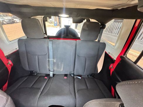Used 2013 Jeep Wrangler Unlimited Sport w/ Connectivity Group AWD/4WD image 15