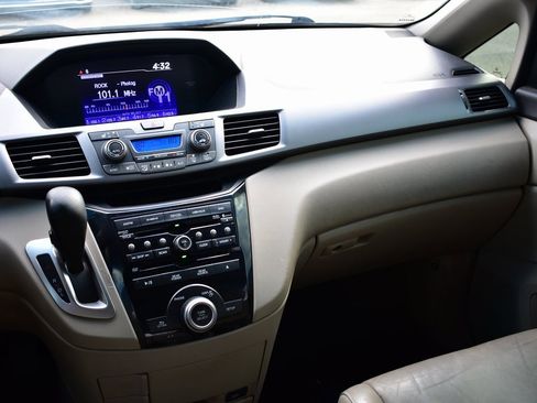 Used 2012 Honda Odyssey EX-L image 21
