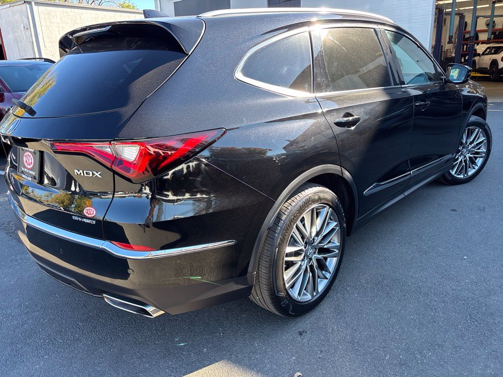 Used 2024 Acura MDX w/ Advance Package AWD/4WD image 6