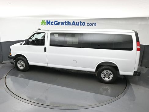 Used 2025 Chevrolet Express 3500 LT w/ LT Preferred Equipment Group RWD image 23