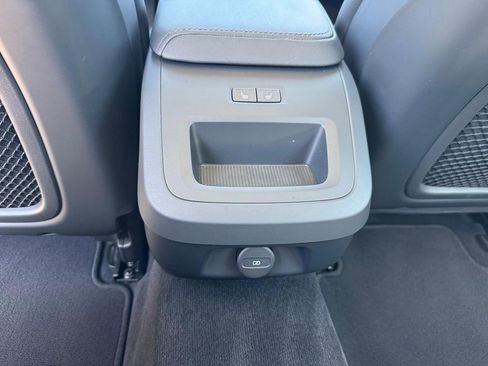 Certified 2025 Volvo S60 B5 Core AWD/4WD image 9