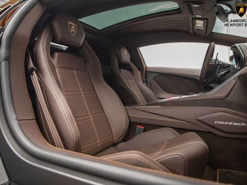 Used 2022 Lamborghini Aventador Countach image 26