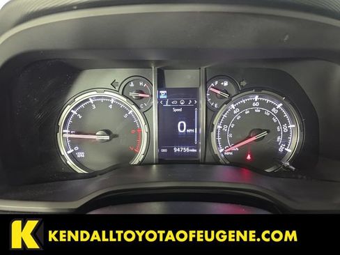 Used 2020 Toyota 4Runner TRD Off-Road AWD/4WD image 13