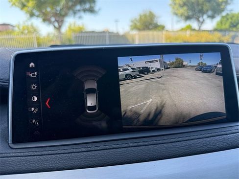 Used 2019 BMW X6 xDrive35i w/ M Sport Package image 19