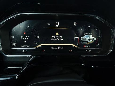 Used 2024 GMC Sierra 1500 SLE w/ Preferred Package image 18