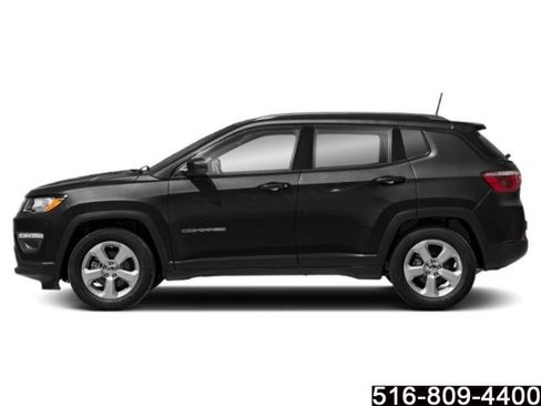 Used 2018 Jeep Compass Latitude w/ Popular Equipment Group AWD/4WD image 4