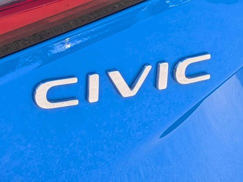 Certified 2023 Honda Civic Sport Touring image 11