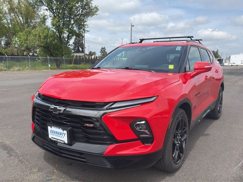 Used 2024 Chevrolet Blazer RS w/ Driver Confidence II Package FWD image 4