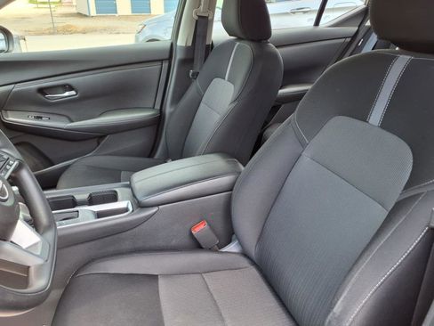 Used 2024 Nissan Sentra SV FWD image 4