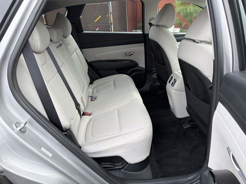 Used 2025 Hyundai Tucson Limited AWD/4WD image 14