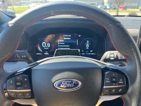 Used 2025 Ford Explorer ST-Line w/ ST-Line Street Pack AWD/4WD image 41