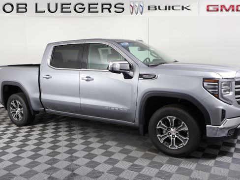 Certified 2026 GMC Sierra 1500 SLT AWD/4WD image 2
