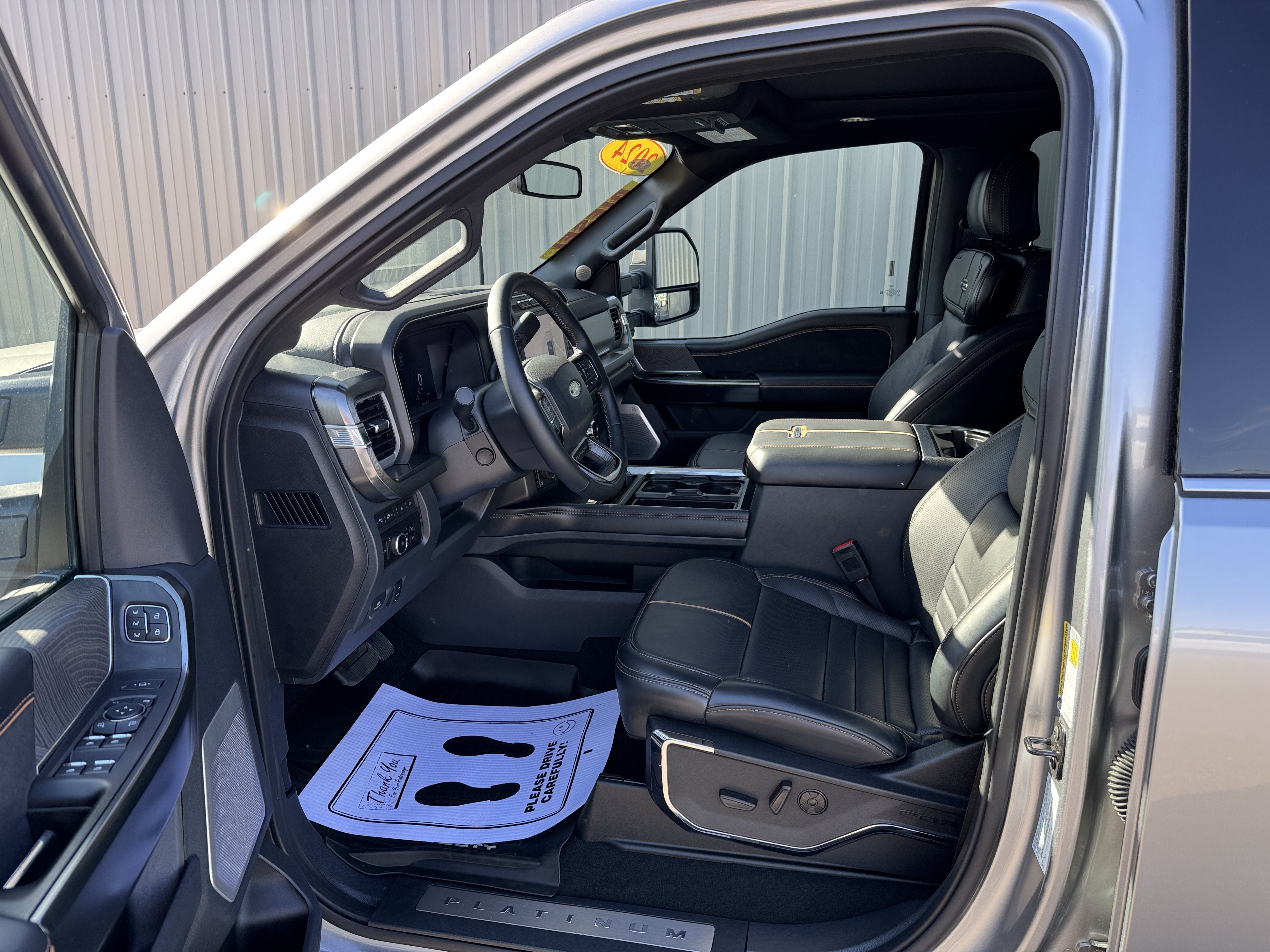 Used 2024 Ford F350 Platinum AWD/4WD image 9