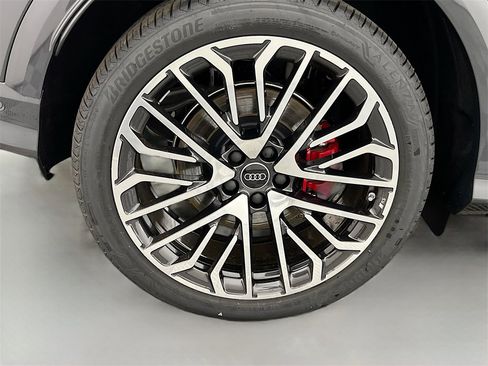 New 2025 Audi SQ5 Premium Plus image 29