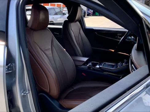 Used 2021 Lincoln Nautilus Reserve w/ Class II Trailer Tow Package image 9