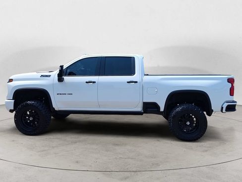 Used 2024 Chevrolet Silverado 2500 LTZ w/ LTZ Plus Package AWD/4WD image 8