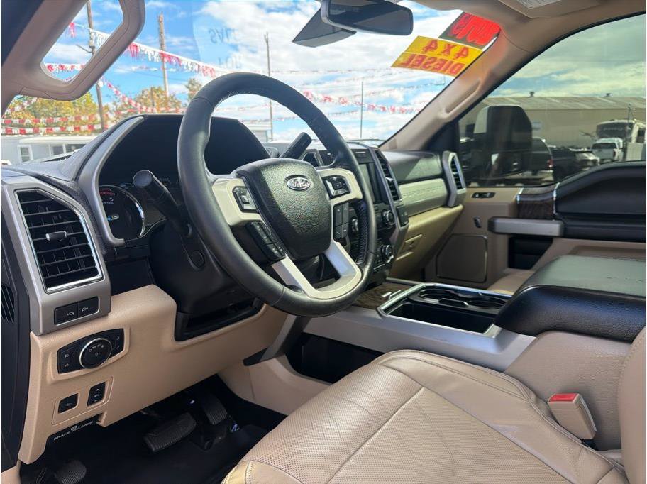 Used 2018 Ford F250 Lariat w/ Lariat Ultimate Package AWD/4WD image 5