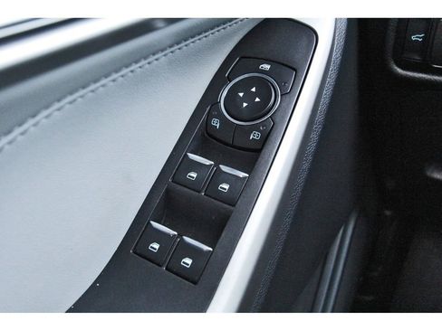 Certified 2023 Ford Explorer XLT w/ Equipment Group 202A RWD image 22