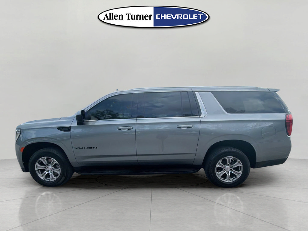 Used 2023 GMC Yukon XL SLE w/ Gmc Pro Safety Plus Package RWD image 6