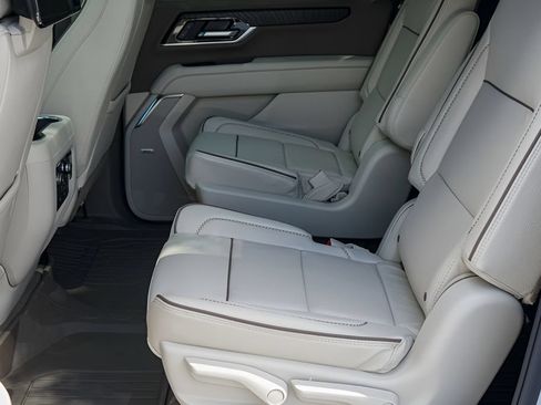 New 2026 GMC Yukon XL Denali w/ Denali Reserve Package AWD/4WD image 20