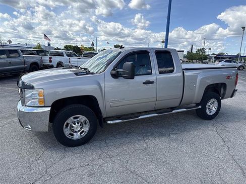 Used 2008 Chevrolet Silverado 2500 LT w/ 2LT Convenience Package AWD/4WD image 45