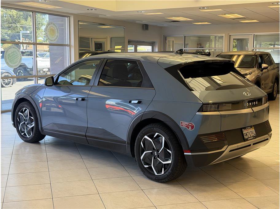 Used 2024 Hyundai Ioniq 5 SEL RWD image 7