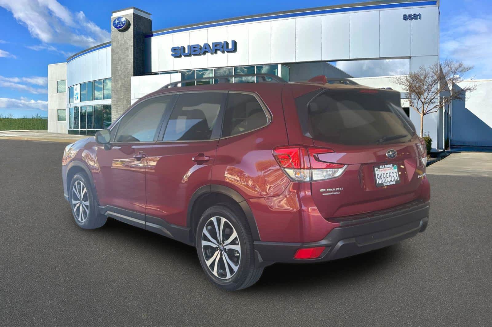 Used 2023 Subaru Forester Limited w/ Popular Package #2 AWD/4WD image 8