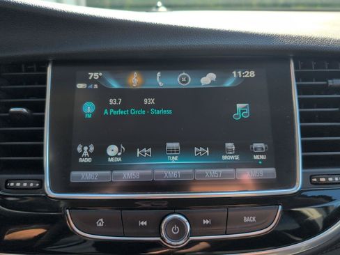 Used 2018 Buick Encore Preferred AWD/4WD image 19