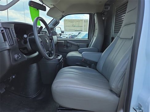 New 2025 Chevrolet Express 2500 w/ Driver Convenience Package image 10