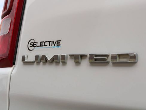 Used 2021 RAM 1500 Limited AWD/4WD image 19
