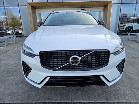 Certified 2023 Volvo XC60 T8 Ultimate w/ Climate Package AWD/4WD image 2
