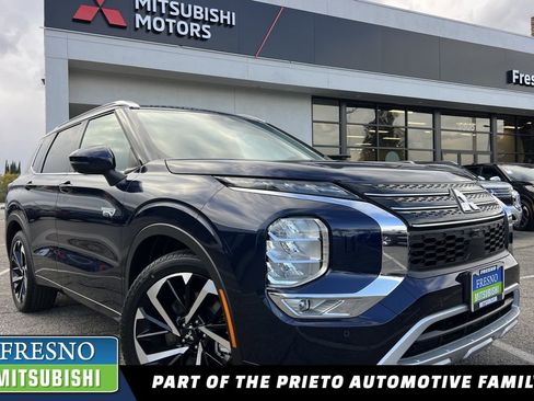 New 2025 Mitsubishi Outlander SEL image 1