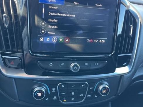 Used 2023 Chevrolet Traverse LT AWD/4WD image 40