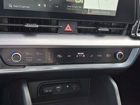 Certified 2023 Kia Sportage SX image 18
