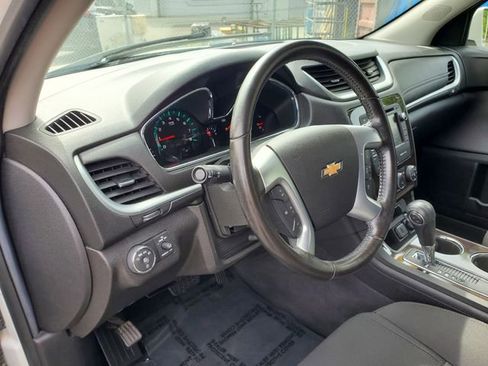 Used 2015 Chevrolet Traverse LT AWD/4WD image 19
